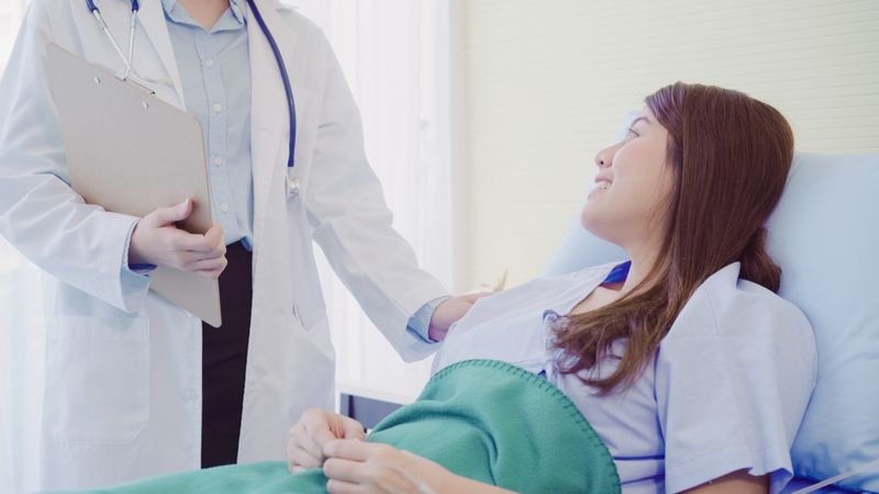 Điều trị trĩ bằng laser tại Hà Thành Medic có cần nằm viện không? 